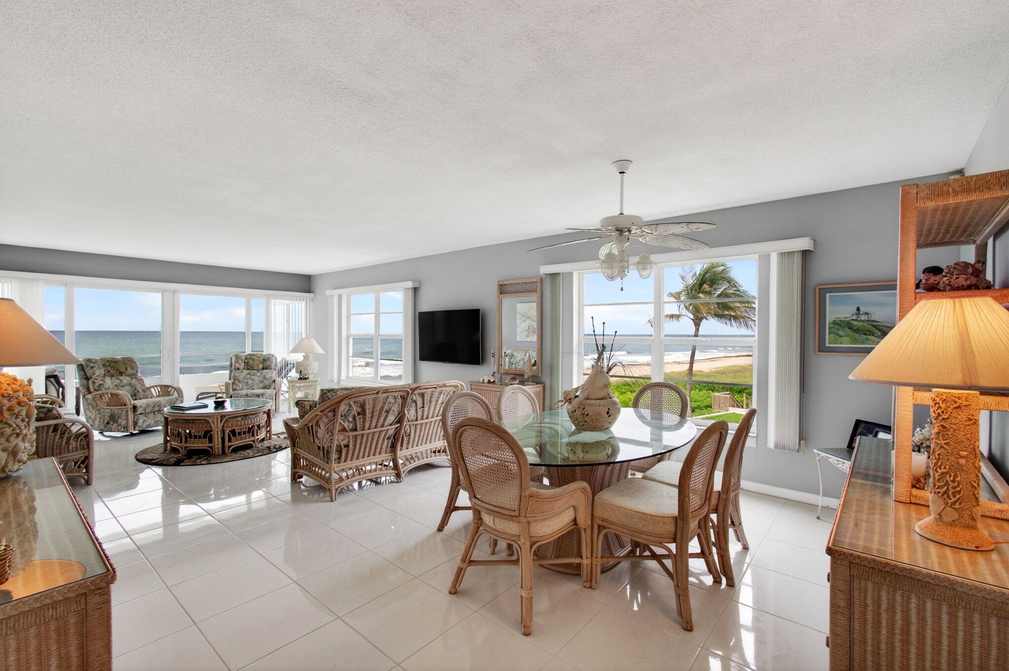 Residential in Highland Beach