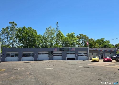 200 Main St, East Hartford, CT, 06118-3602 | Card Image