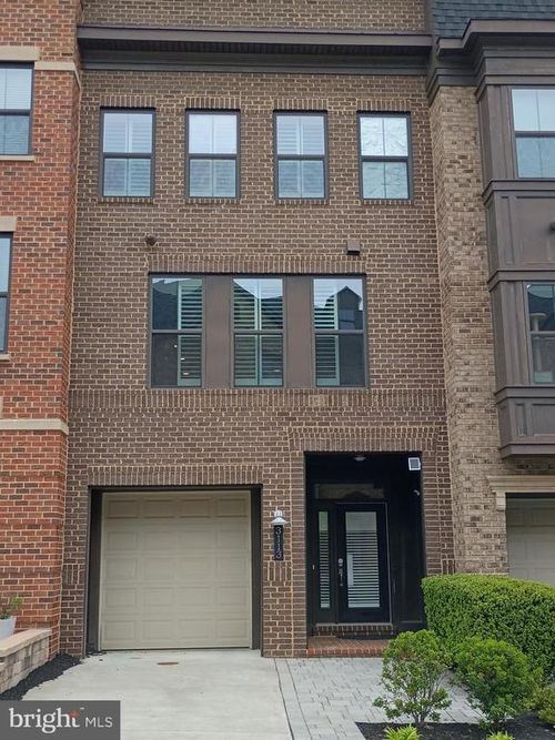 3113 Sundrops Ct, FAIRFAX, VA, 22031-1862 | Card Image