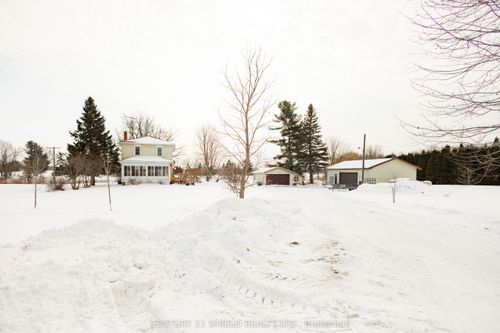 19864 County Rd 17, Williamstown, ON, K0C2J0 | Card Image