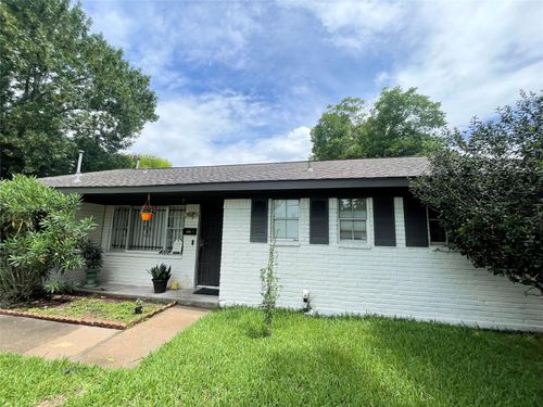 4118 Ebbtide Dr, Houston, TX, 77045-4214 | Card Image
