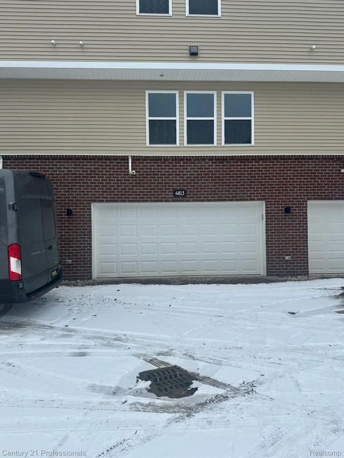 4849 Parkside Ln, Troy, MI, 48085-4203 | Card Image