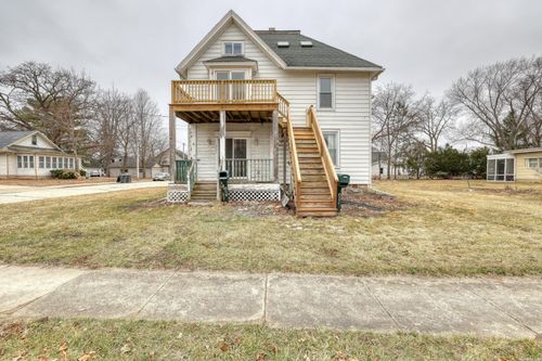 301 Pleasant St, Mukwonago, WI, 53149-1410 | Card Image