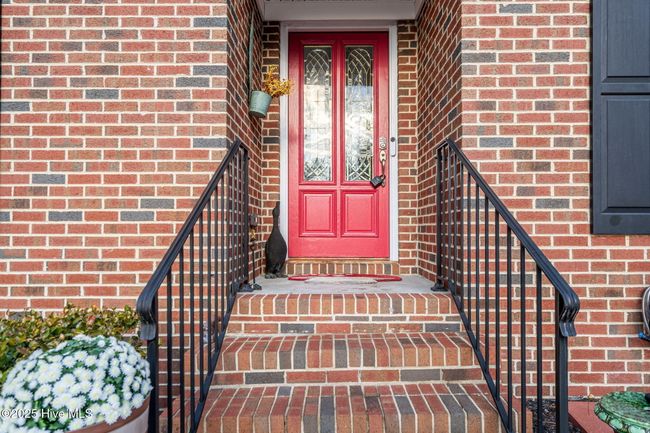 Front door | Image 4