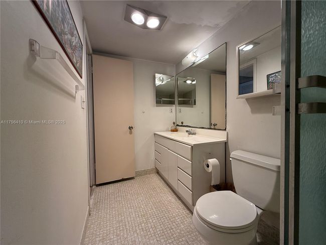 APT-707 - 401 Ocean Dr, Condo with 0 bedrooms, 1 bathrooms and null parking in Miami Beach FL | Image 26