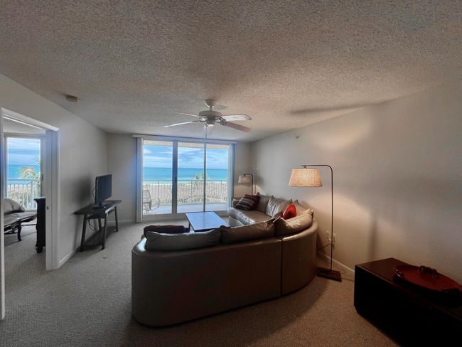 APT-404 - 3880 N Highway A1a, Condo with 2 bedrooms, 2 bathrooms and null parking in Hutchinson Island FL | Image 12