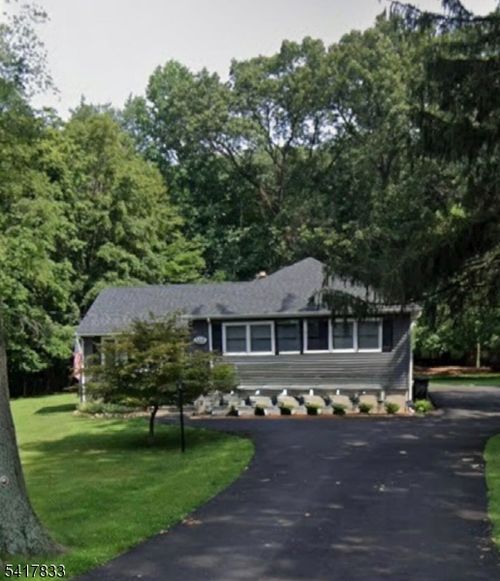 666 Park Rd, Morris Plains, NJ, 07950-2836 | Card Image