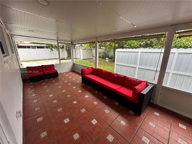 15640 - 15640 Sw 102 Nd Pl, House other with 3 bedrooms, 2 bathrooms and null parking in Miami FL | Image 20