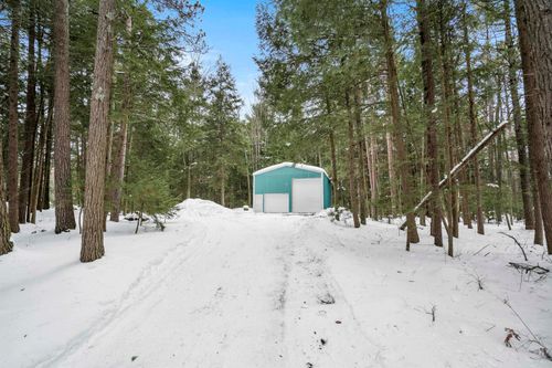 14607 Pyatt Rd, Traverse City, MI, 49686-9711 | Card Image