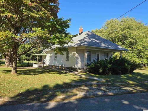 401 Ravenscroft, Versailles, IL, 62378-1106 | Card Image