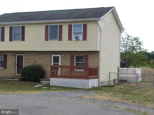 125 Pocono Pl, STEPHENS CITY, VA, 22655-2133 | Card Image