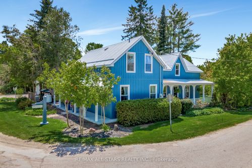 397 County Rd, Kirkfield, ON, K0M2B0 | Card Image
