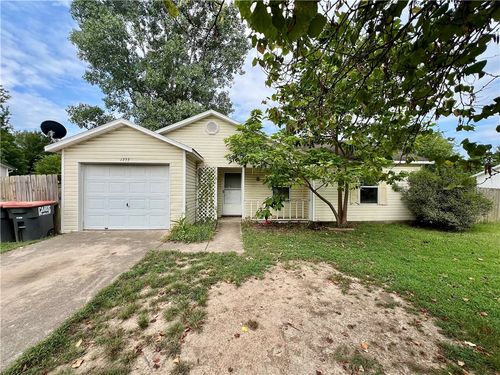 1355 Aspen Cir, Elkins, AR, 72727-9297 | Card Image