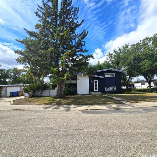 102 Carey St, Regina, SK, S4R4G9 | Card Image