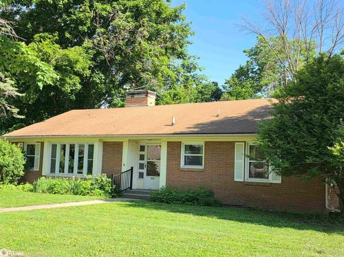 954 6th Place Se, Mason City, IA, 50401 | Card Image
