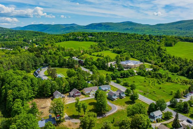 38 Jamesons Flts, Condo with 3 bedrooms, 3 bathrooms and null parking in Manchestr Ctr VT | Image 16