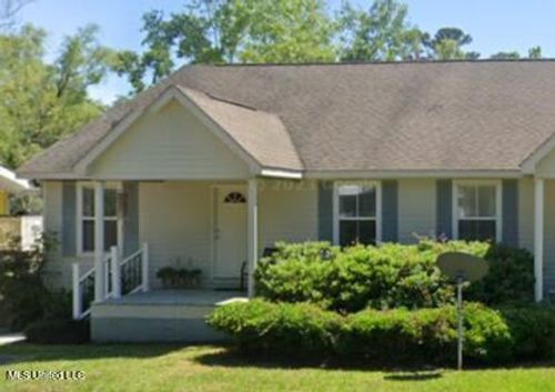 166 Felicity St, Bay Saint Louis, MS, 39520-3716 | Card Image
