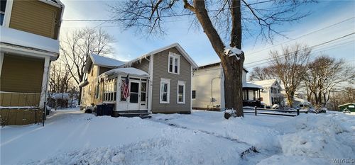 55 Chapel St, Lockport, NY, 14094-3045 | Card Image