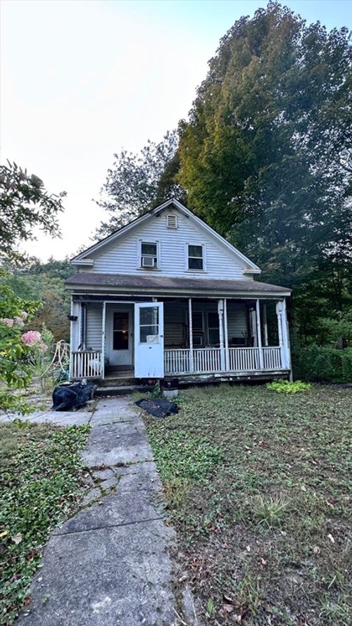 347 Huntington Rd, Russell, MA, 01071-9522 | Card Image