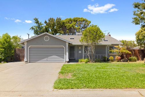 2528 Cabernet Way, Rancho Cordova, CA, 95670 | Card Image