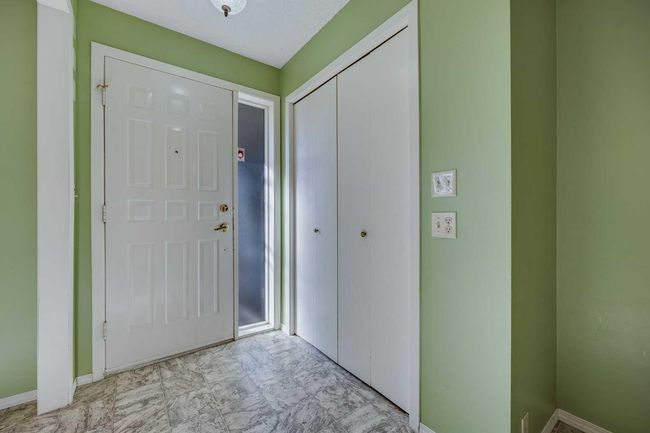 24 Rivervalley Crescent Se, House other with 3 bedrooms, 3 bathrooms and 2 parking in Calgary AB | Image 4