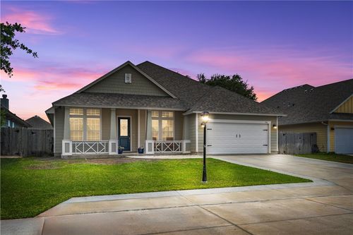 106 Dream Oak Dr, Rockport, TX, 78382-2003 | Card Image
