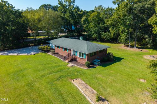 402 Stallings Rd, Zebulon, NC, 27597-5940 | Card Image