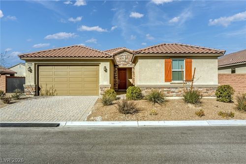 2598 Blossom Ave, Pahrump, NV, 89048-7687 | Card Image