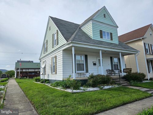 700 E 4th St, Bellwood, PA, 16617-2010 | Card Image