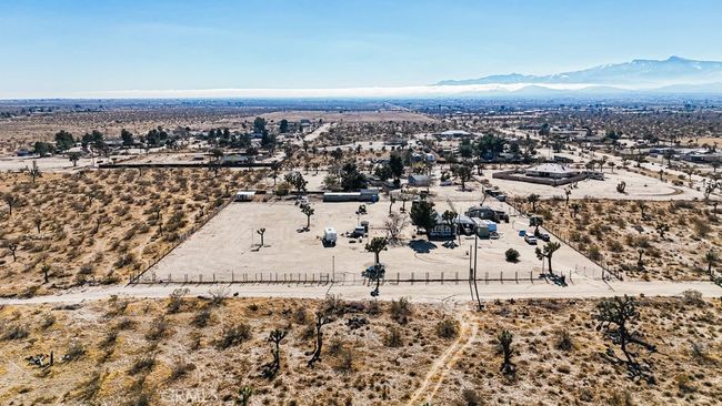 6573 Dos Palmas Rd, House other with 3 bedrooms, 2 bathrooms and null parking in Phelan CA | Image 4