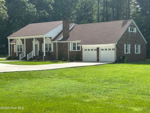 212 Mclean St, Spring Hope, NC, 27882-9596 | Card Image