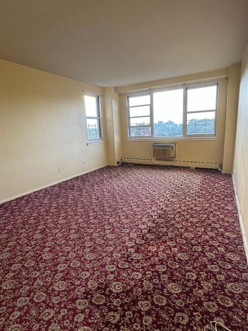 apt-8f-164 Highland Ave, Jamaica, NY, 11432-3524 | Card Image