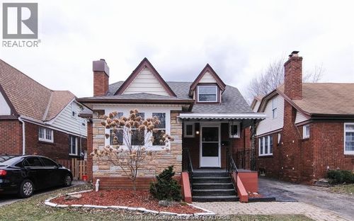 2995 Randolph Ave, Windsor, ON, N9E3E3 | Card Image