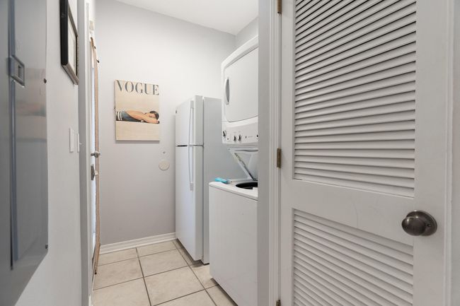 77 mark st-32 | Image 10
