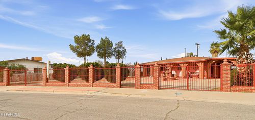 7603 Verona Cir, El Paso, TX, 79915-2052 | Card Image