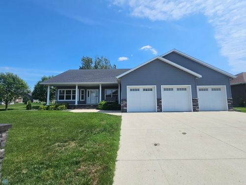 1972 Woodland Dr, Wahpeton, ND, 58075-3105 | Card Image