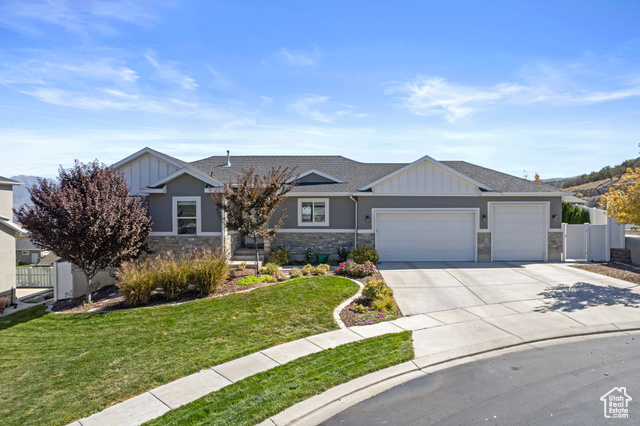 Hollow Crest Cir, Eagle Mountain, UT 84005