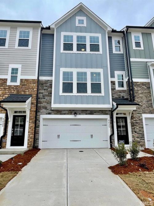 8425 Garnet Rose Ln, Raleigh, NC, 27615-4977 | Card Image