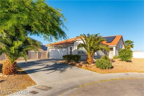 5740 Falling Sun Ct, North Las Vegas, NV, 89031-1375 | Card Image