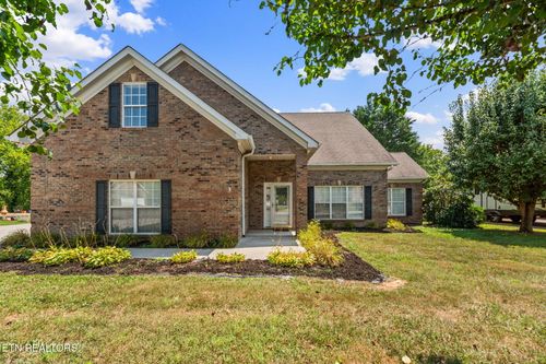 124 E Southwood Ln, Oak Ridge, TN, 37830-8622 | Card Image