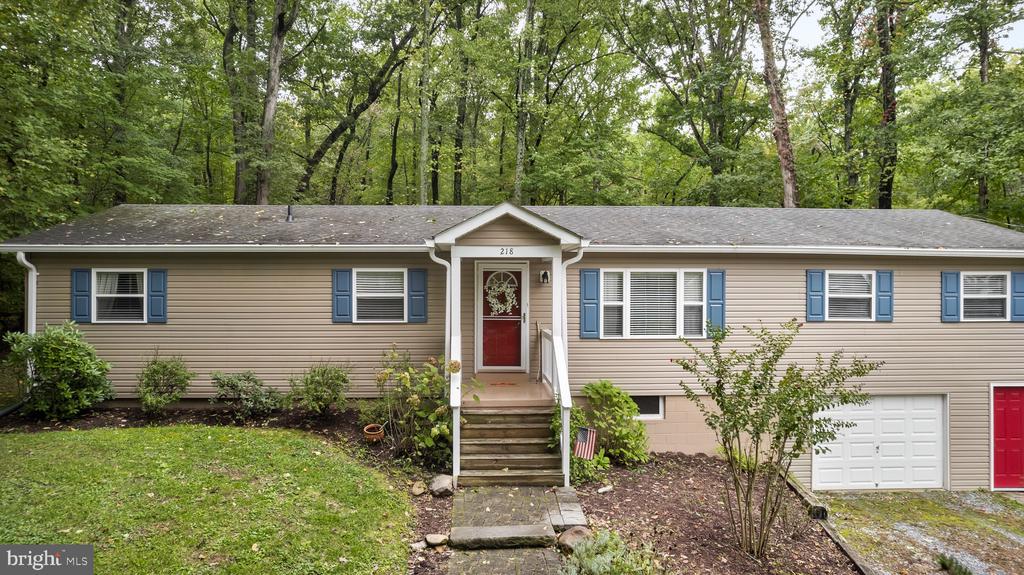 Red Fox Rd, Harpers Ferry, WV 25425