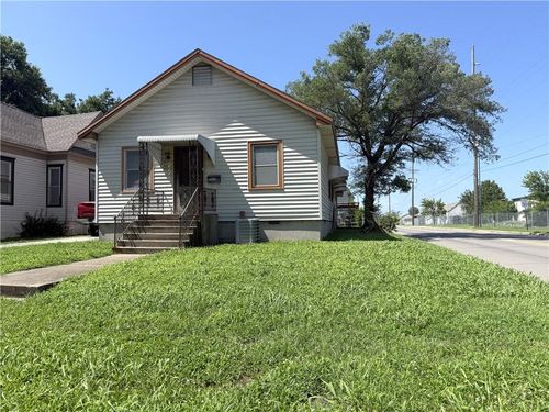 315 E Washington St, Pittsburg, KS, 66762-5319 | Card Image