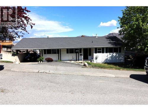 136 Greenstone Drive, Kamloops, BC, V2C1N5 | Card Image