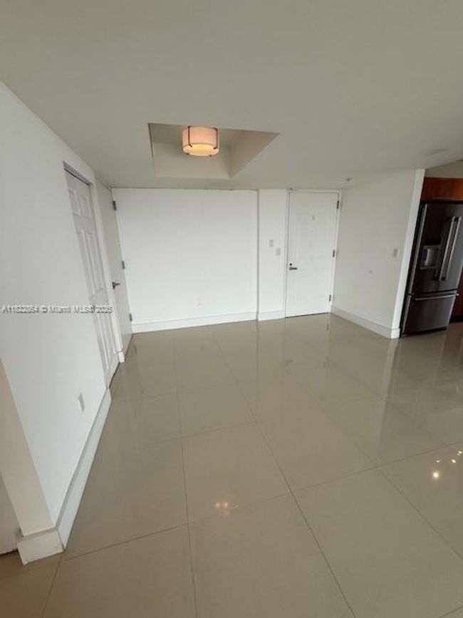 1710 - 3232 Sw 22 Nd Ter, Condo with 2 bedrooms, 2 bathrooms and null parking in Miami FL | Image 7