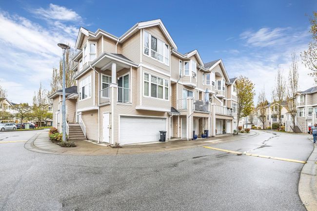 116 - 22888 Windsor Court, Townhouse with 3 bedrooms, 2 bathrooms and 2 parking in Richmond BC | Image 2