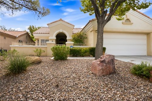 2002 Bellview St, Las Vegas, NV, 89134-5207 | Card Image