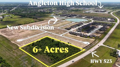 17227 Highway 35 Byp, Angleton, TX, 77515 | Card Image