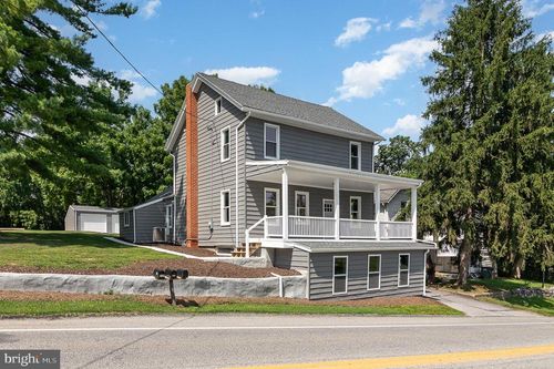 220 Creek Rd, CAMP HILL, PA, 17011-7417 | Card Image