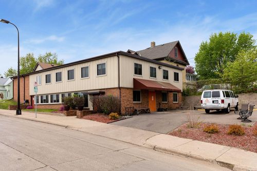 800 42nd Ave N, Minneapolis, MN, 55412-1714 | Card Image