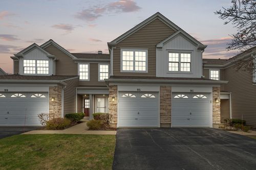 95 Oakton Dr, Lombard, IL, 60148-7105 | Card Image